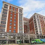 Cozy & Comfy Studio Apt In Chicago - Del Prado 418