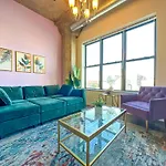 Mccormick Place Skyline View 2Br-2Ba With Optional Parking For 8 Guests