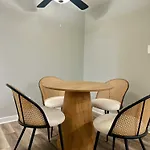 Designer 1 Bed 1 Free Parking
