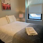 South Loop 2 Bedroom Apt
