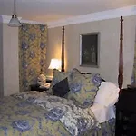 The Villa Toscana