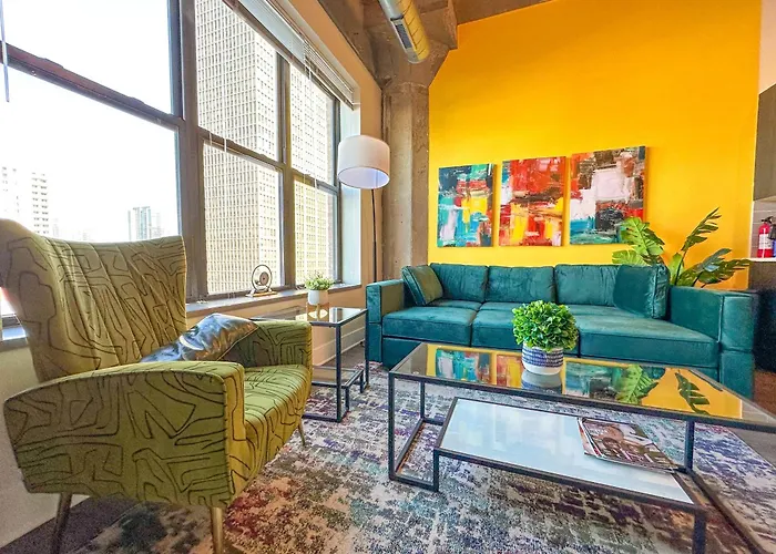Mccormick 2Br-2Ba Family Unit For Up To 8 Guests With Skyline View, Optional Parking & Gym
