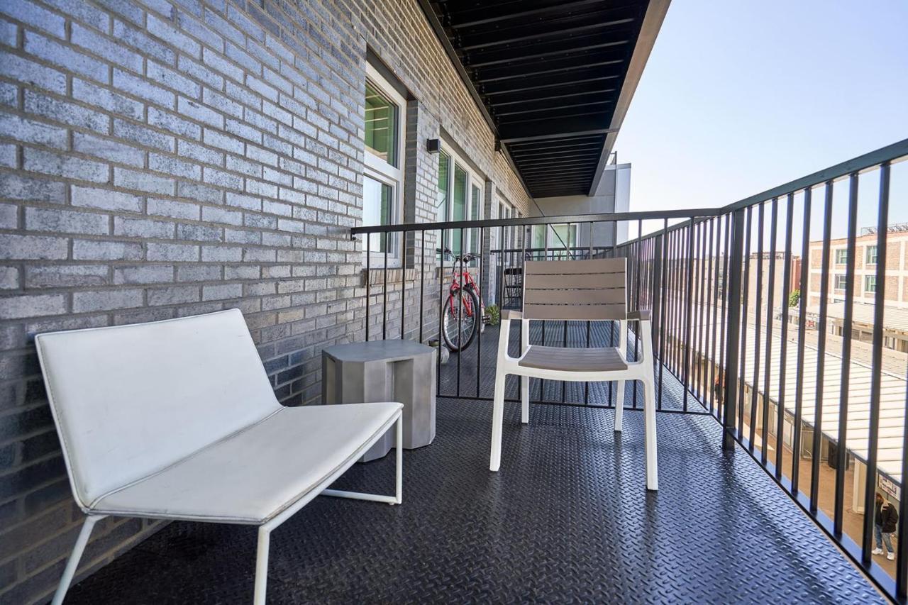 Frontdesk Chic Open Wrigleyville Studio Apt Apartment *