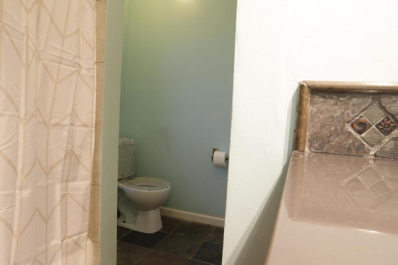 Guest house Langley Chicago