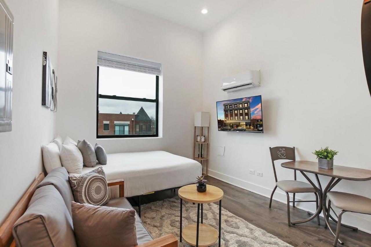 Modish Uptown Studio Apt In - Wilson 417 Apartment