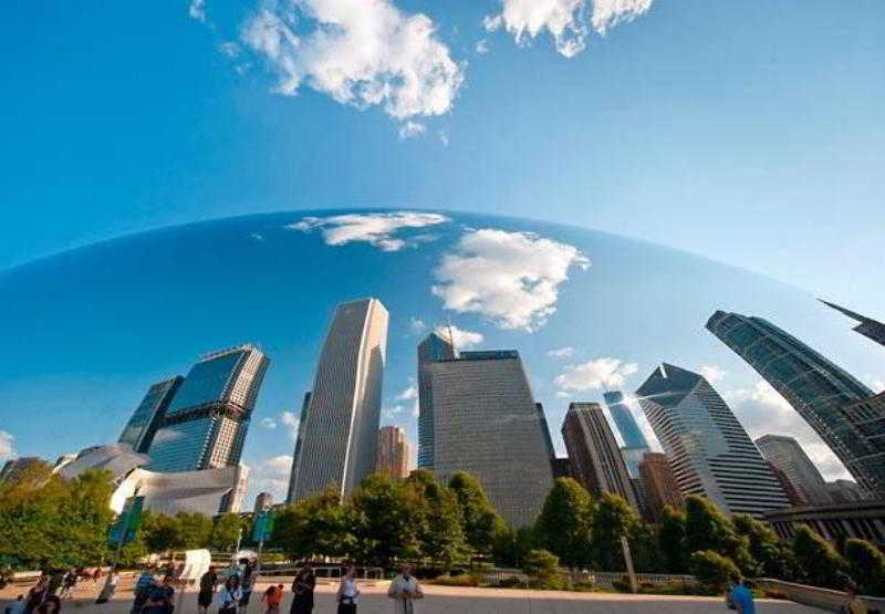 Hotel Fairfield And Downtown/ Magnificent Mile