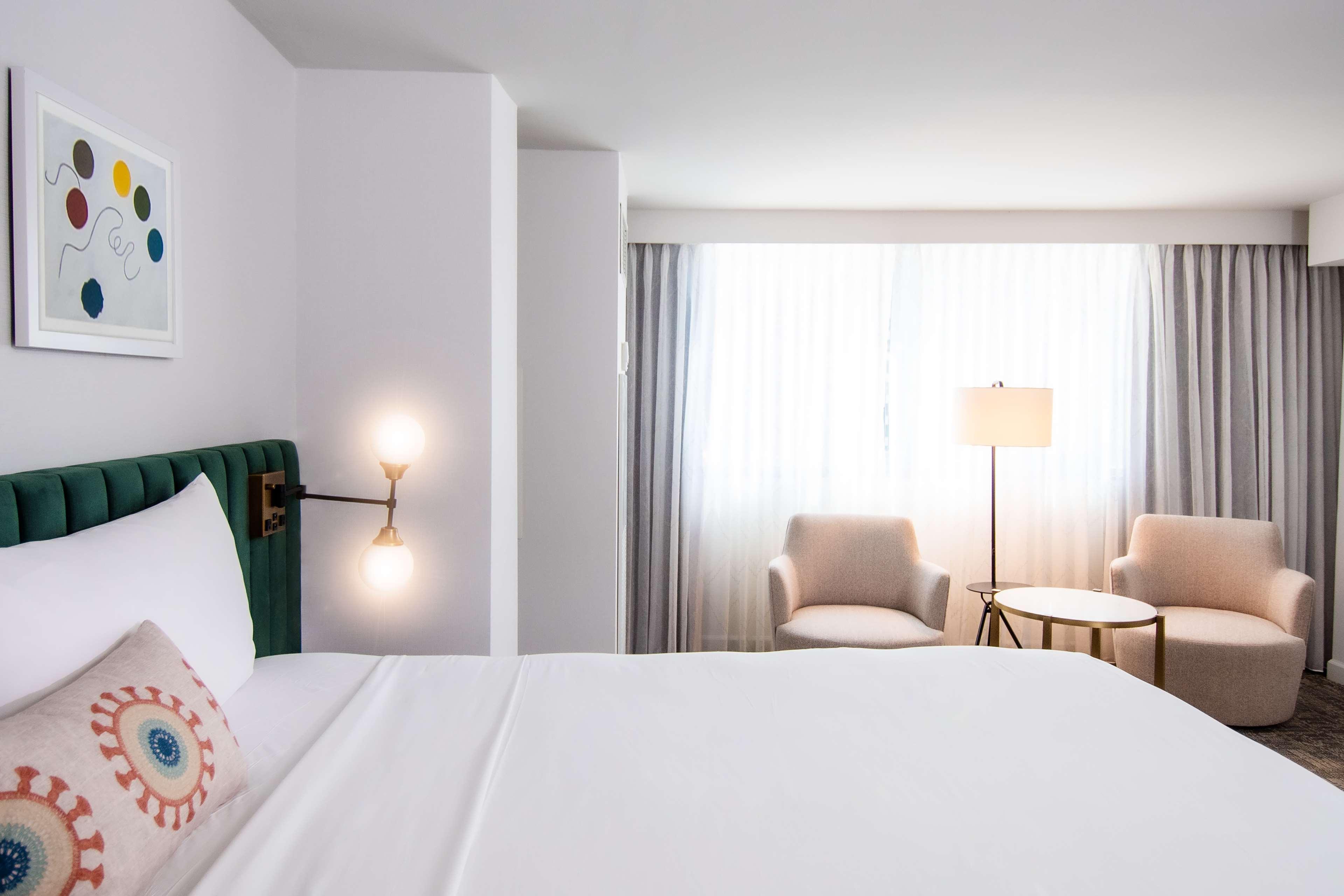 Hotel The Royal Sonesta Downtown
