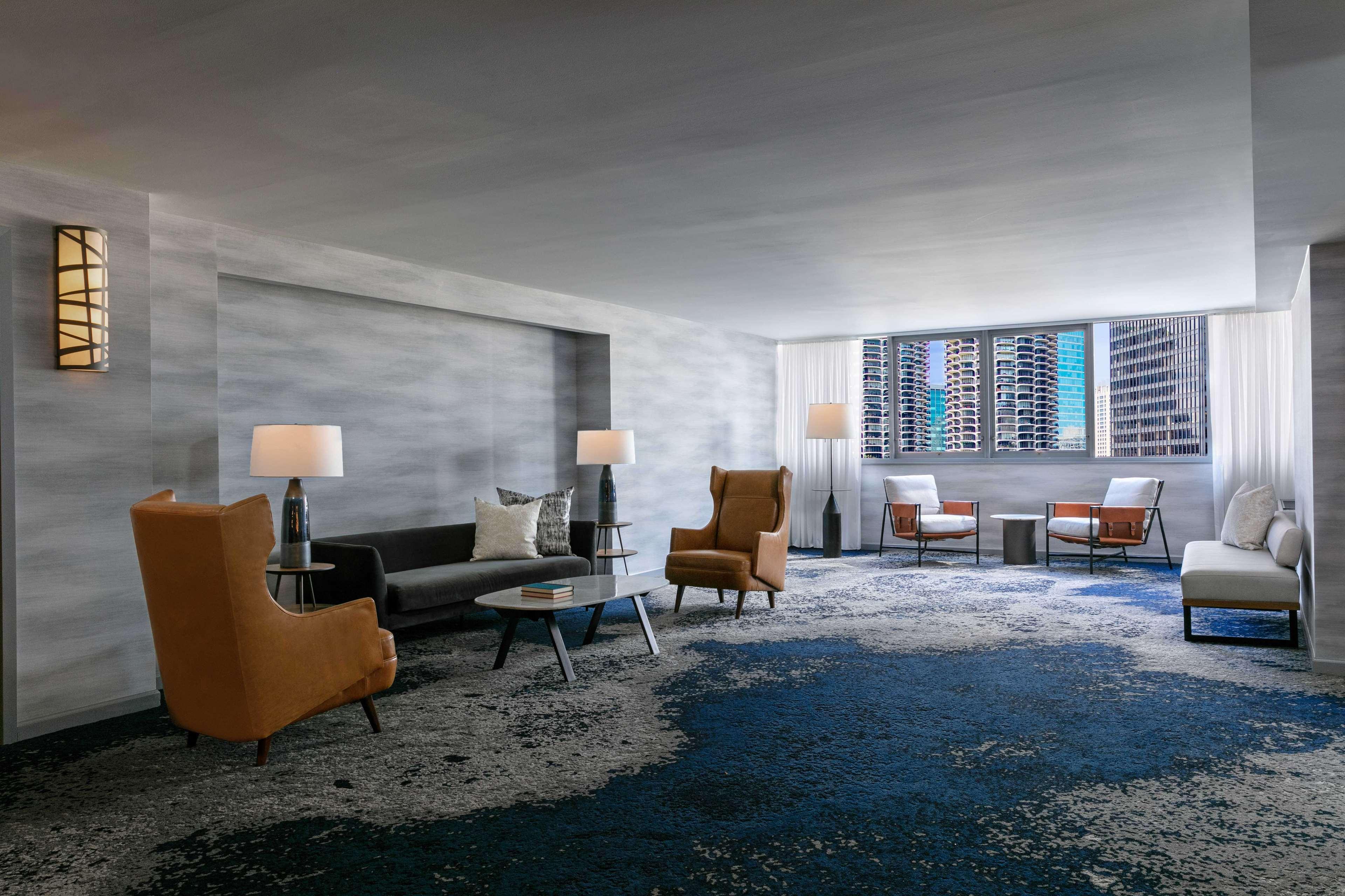The Royal Sonesta Downtown 4*