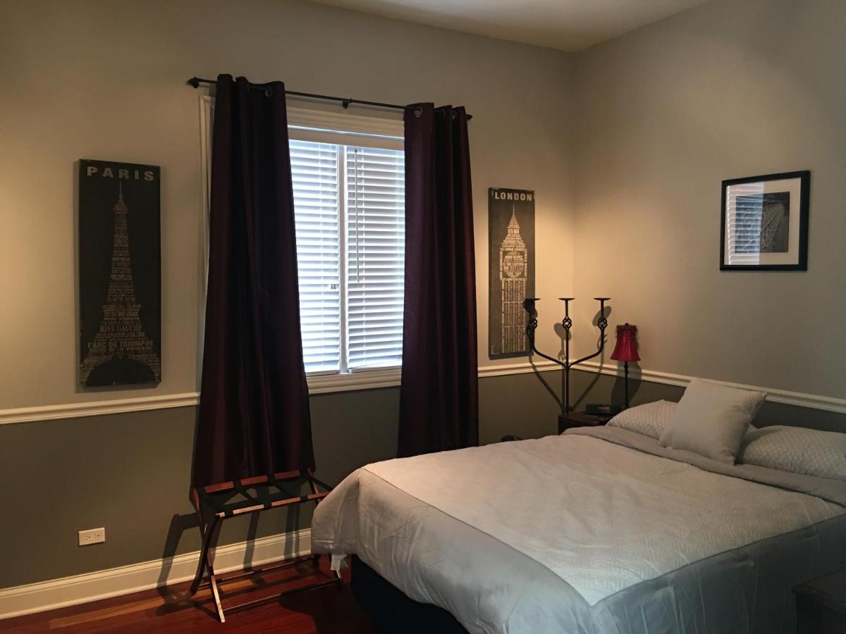Bed & Breakfast Just Minutes From Downtown Chicago