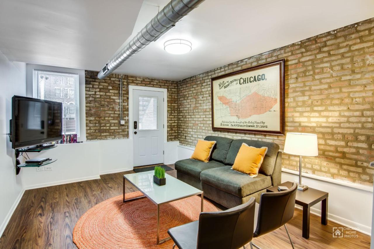 Quiet Comfort In The Big City, Just Steps To The Blue Line Apts