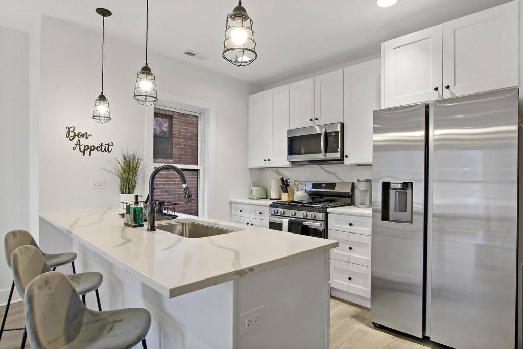 1br Captivating With In-unit Laundry - Aberdeen 2 *