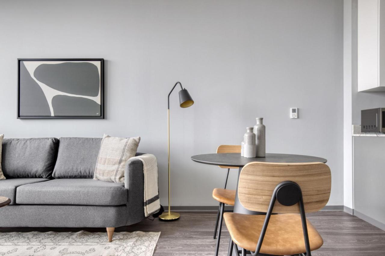 Logan Sq 1br W Roof Gym 1 Block To L Chi-479