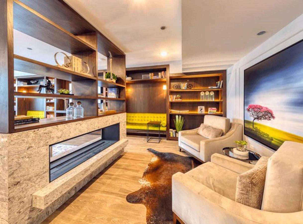 Logan Sq 1br W Roof Gym 1 Block To L Chi-479 Chicago