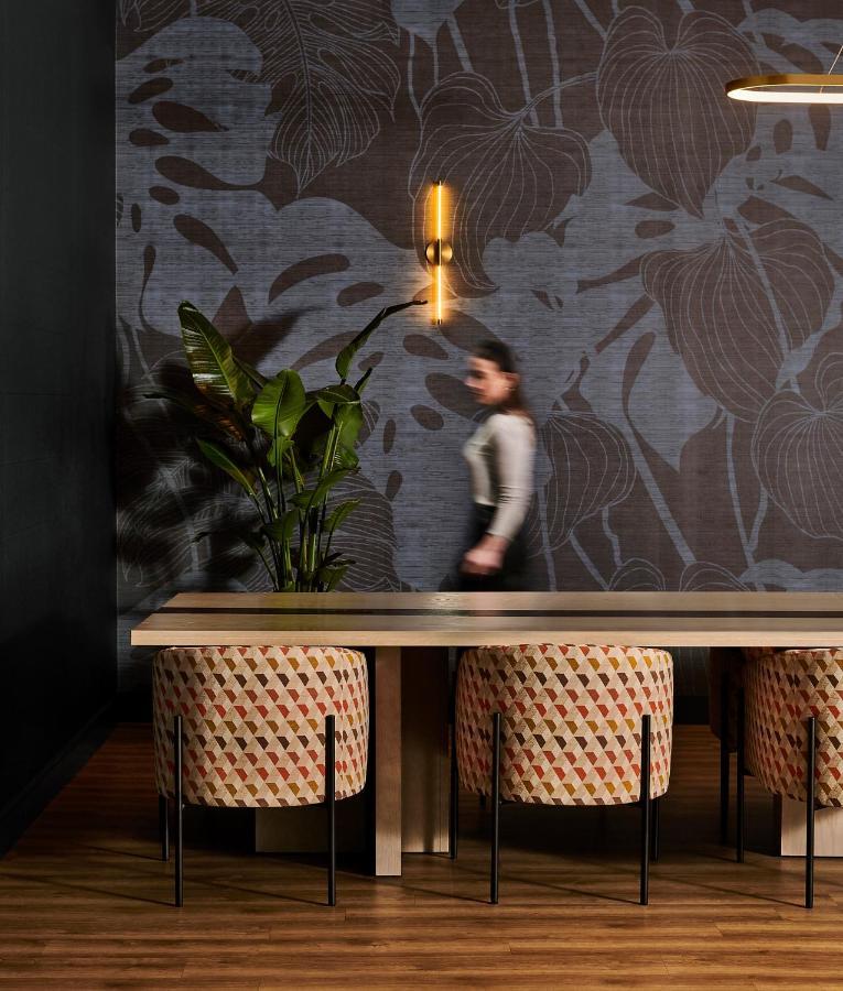 Voco Chicago Downtown - Riverwalk By Ihg Hotel 3*