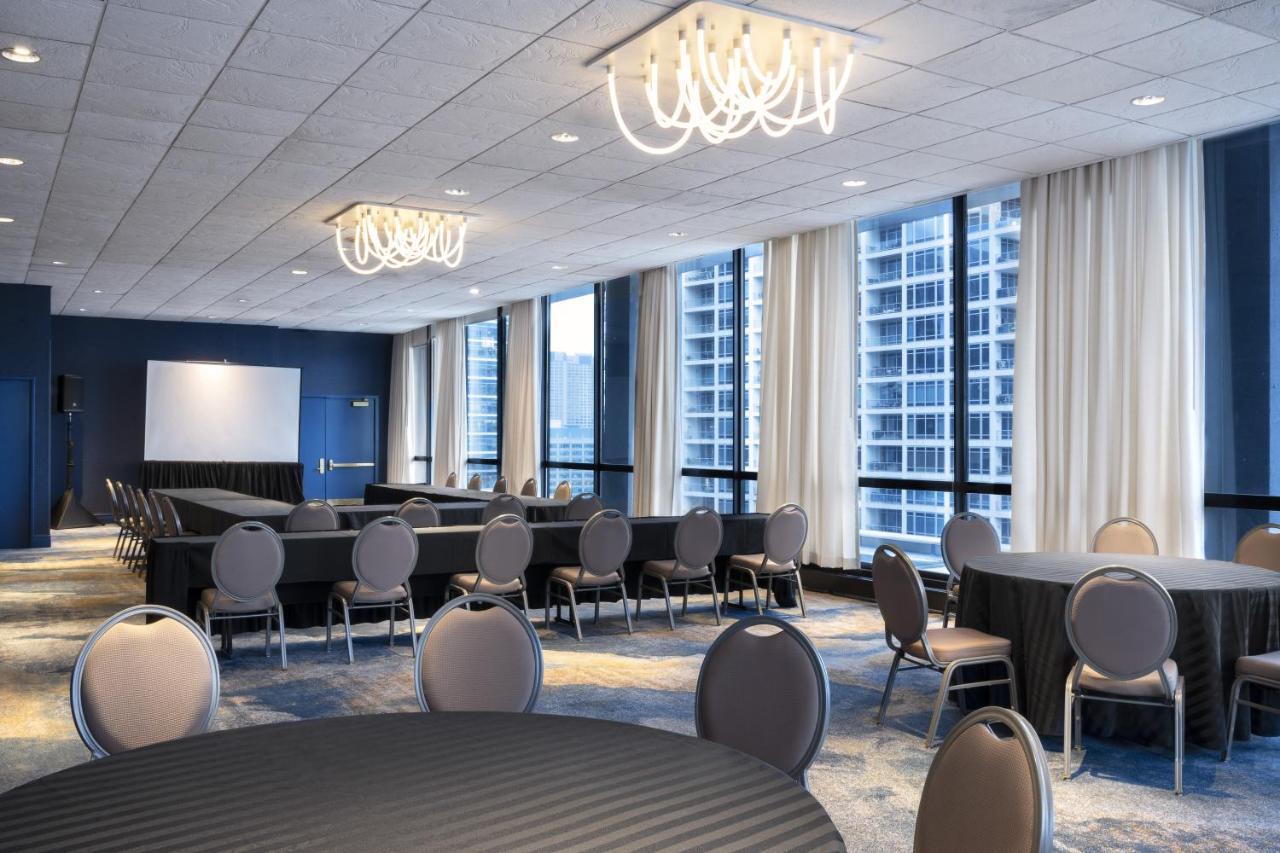 Voco Chicago Downtown - Riverwalk By Ihg Hotel
