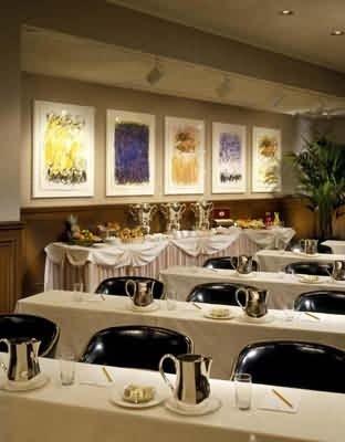 The Standard Club 4*