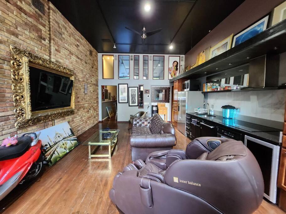 Unique + Creative Loft Apartment Chicago