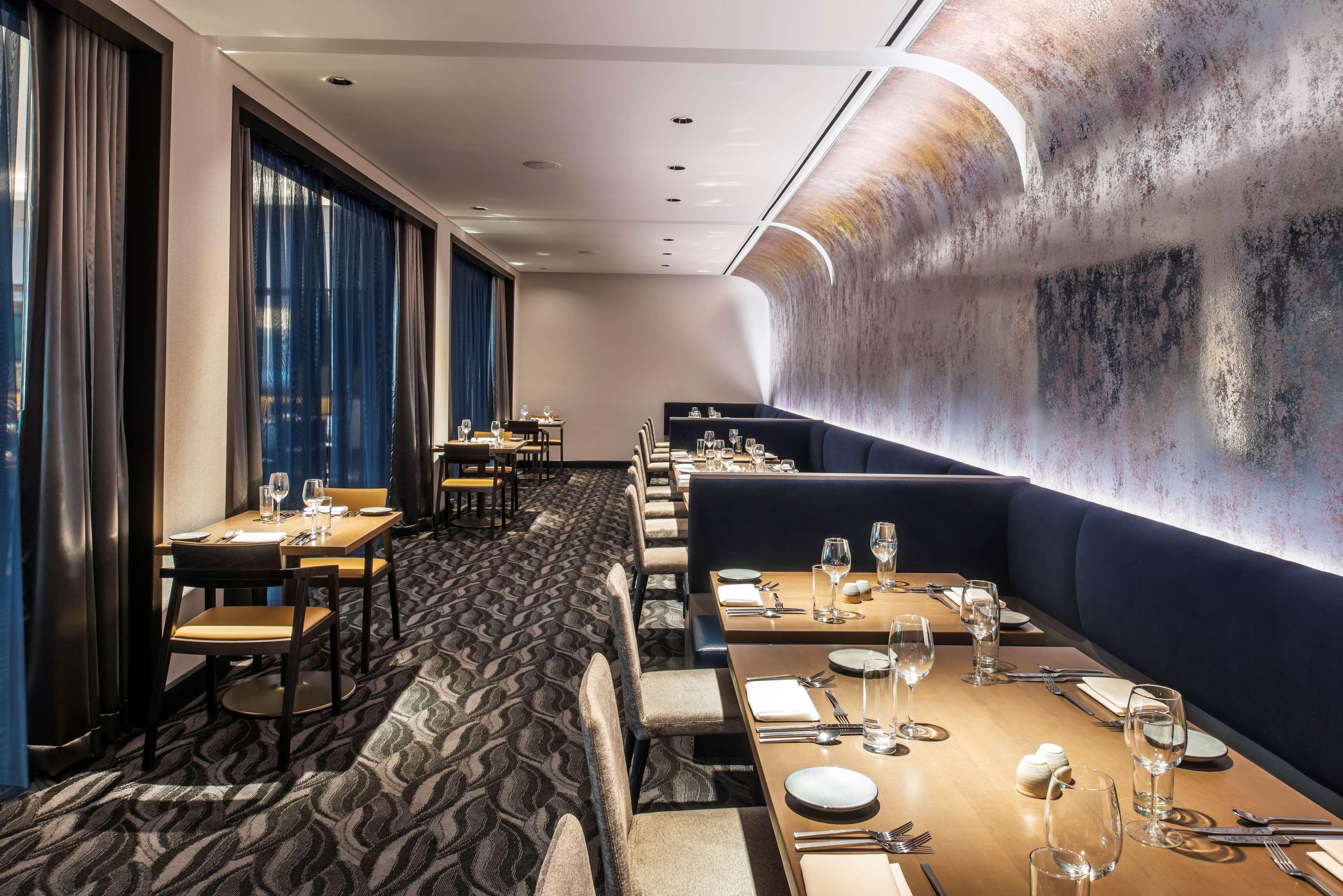 Hyatt Regency Mccormick Place 4*