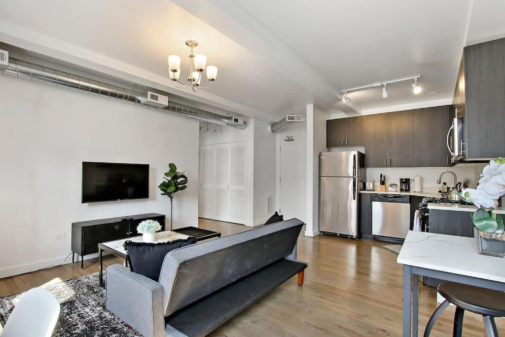 1br Prime And Comfy Apt With In-unit Laundry - 302 *