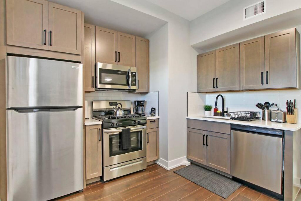 Comfortable 2br Apt - Sunnyside 2f Apartamento Chicago