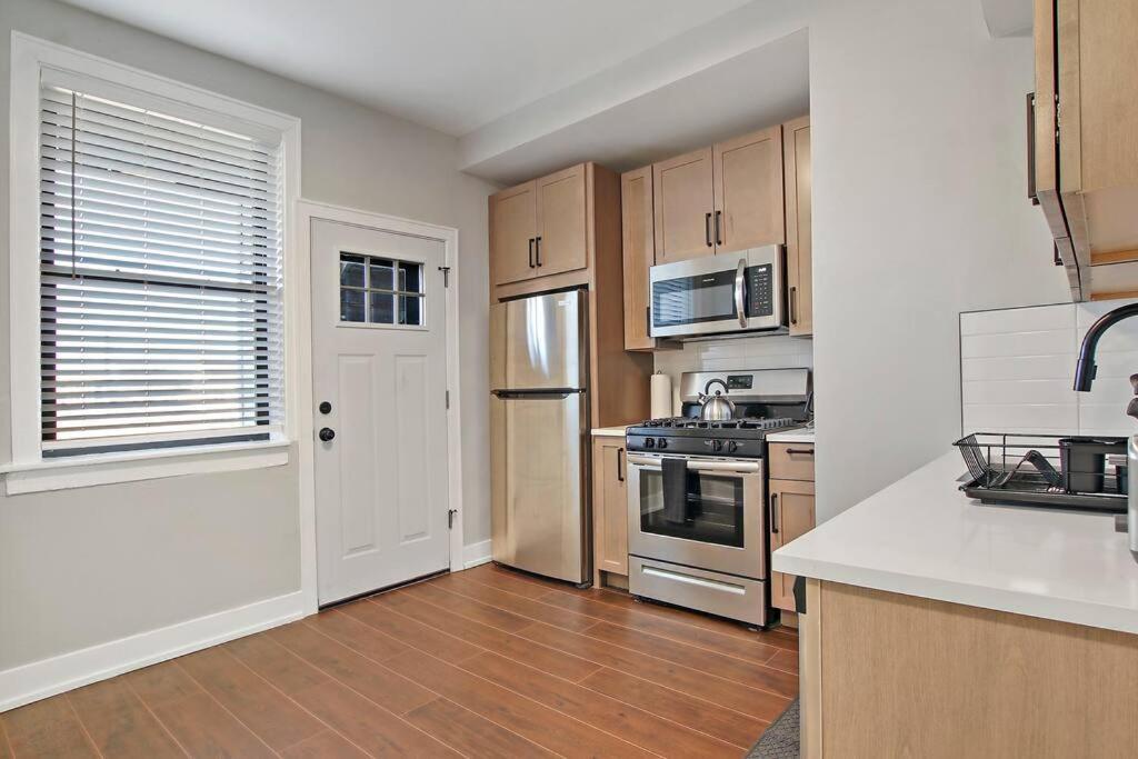Comfortable 2br Apt - Sunnyside 2f * Chicago