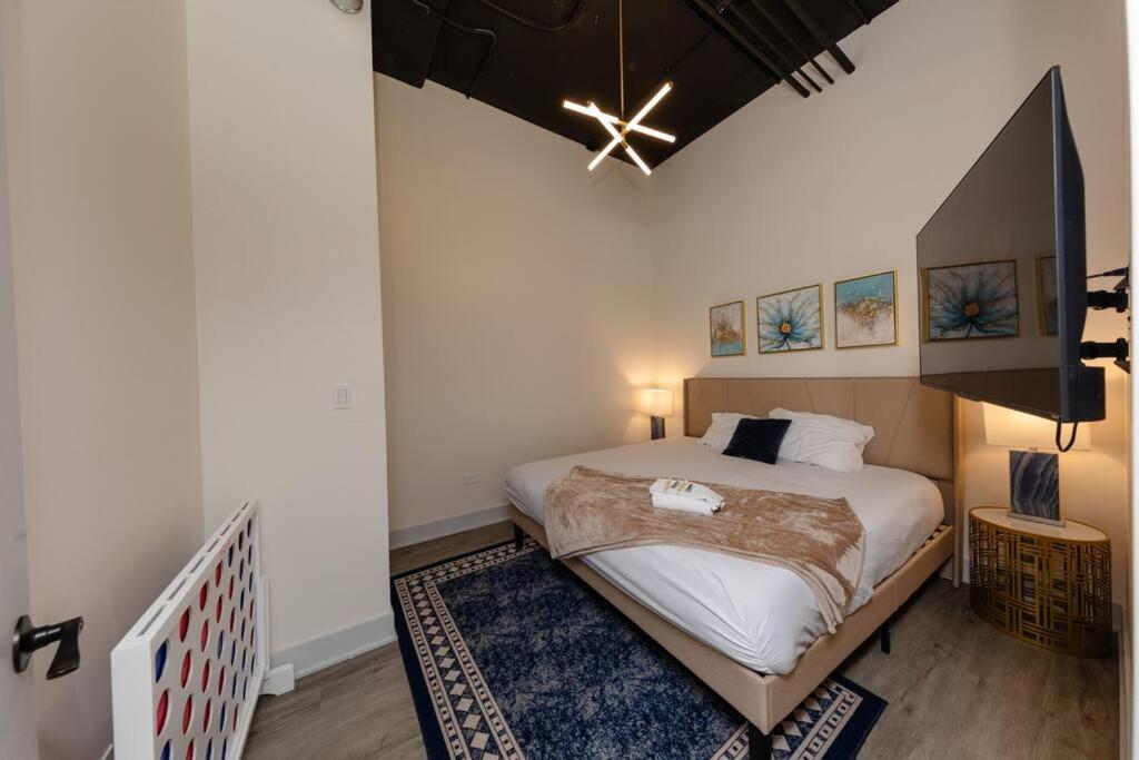 Mccormick 3br/2ba Luxury For Up To 8 Guests With Optional Parking And Gym Access *