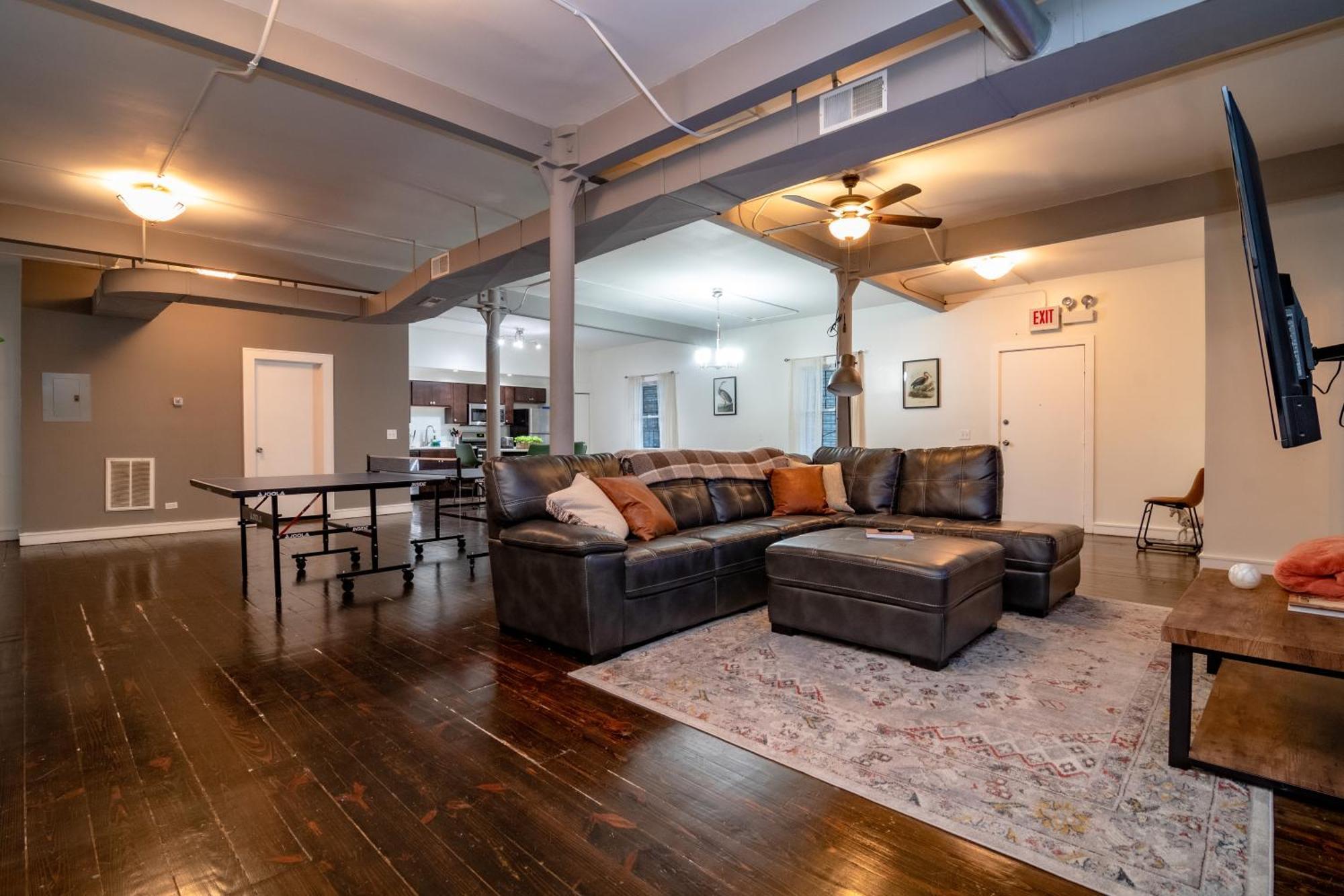 Mccormick 3br Huge Family Unit With Optional Parking & Ping-pong Table Apartamento