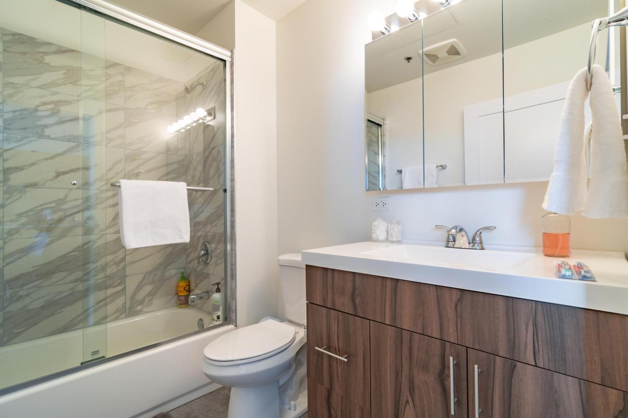 Chic Cozy 3br Michigan Avenue Spacious Close To Iconic Landmarks & Attractions *