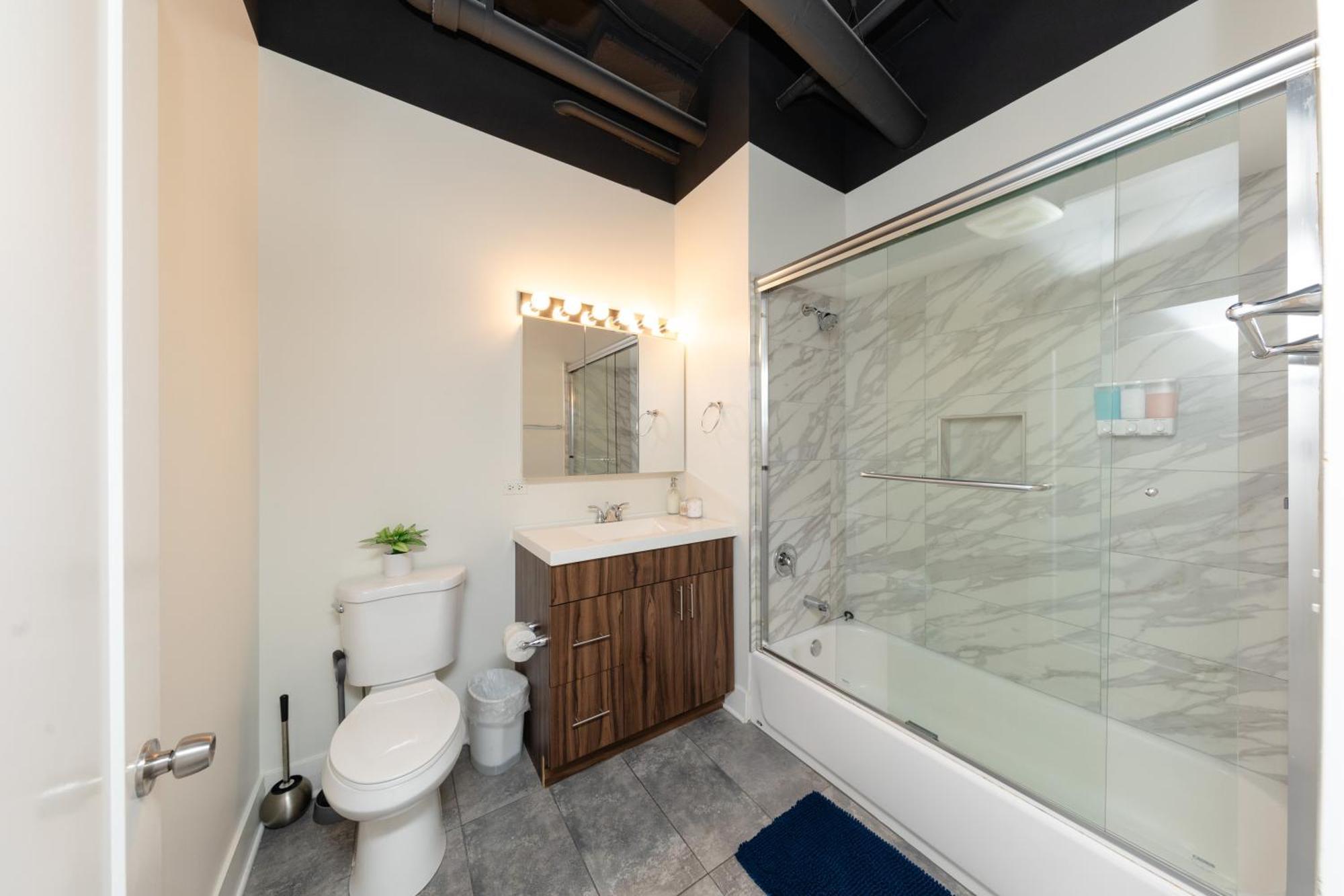 Family Friendly 2br South Loop With Optional Parking And Gym Access Sleeps Up To 8 Near Mccormick Place And Soldier Field * Chicago
