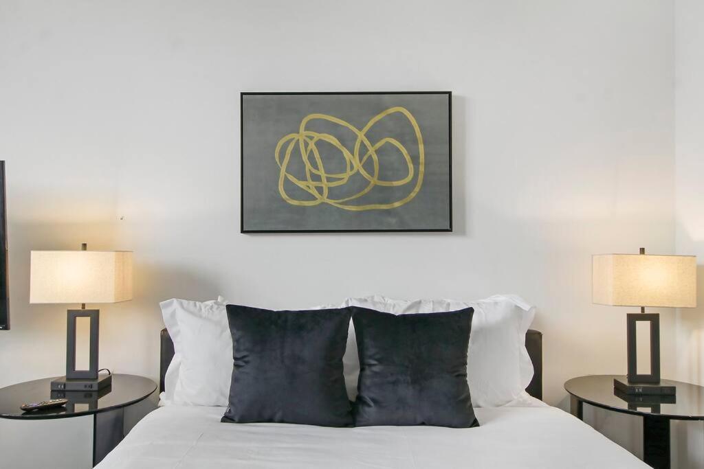 Cozy & Comfy Studio Apt In - Del Prado 418 * Chicago