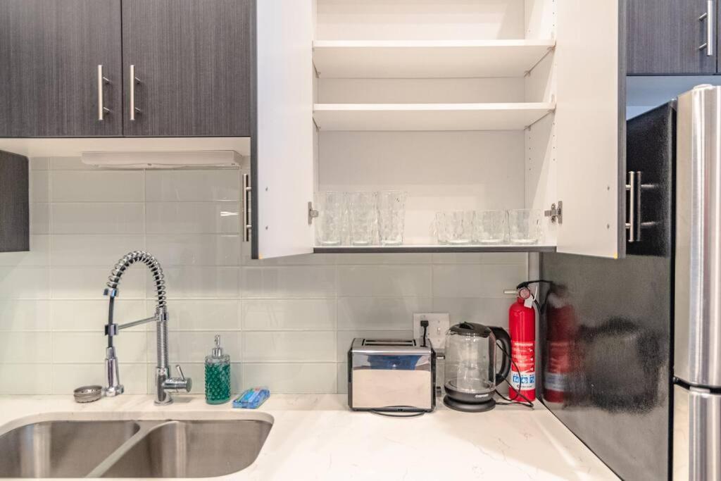 Apartment Mccormick Place 420 Friendly 3br/2ba With Optional Parking For Up To 8 Guests Chicago
