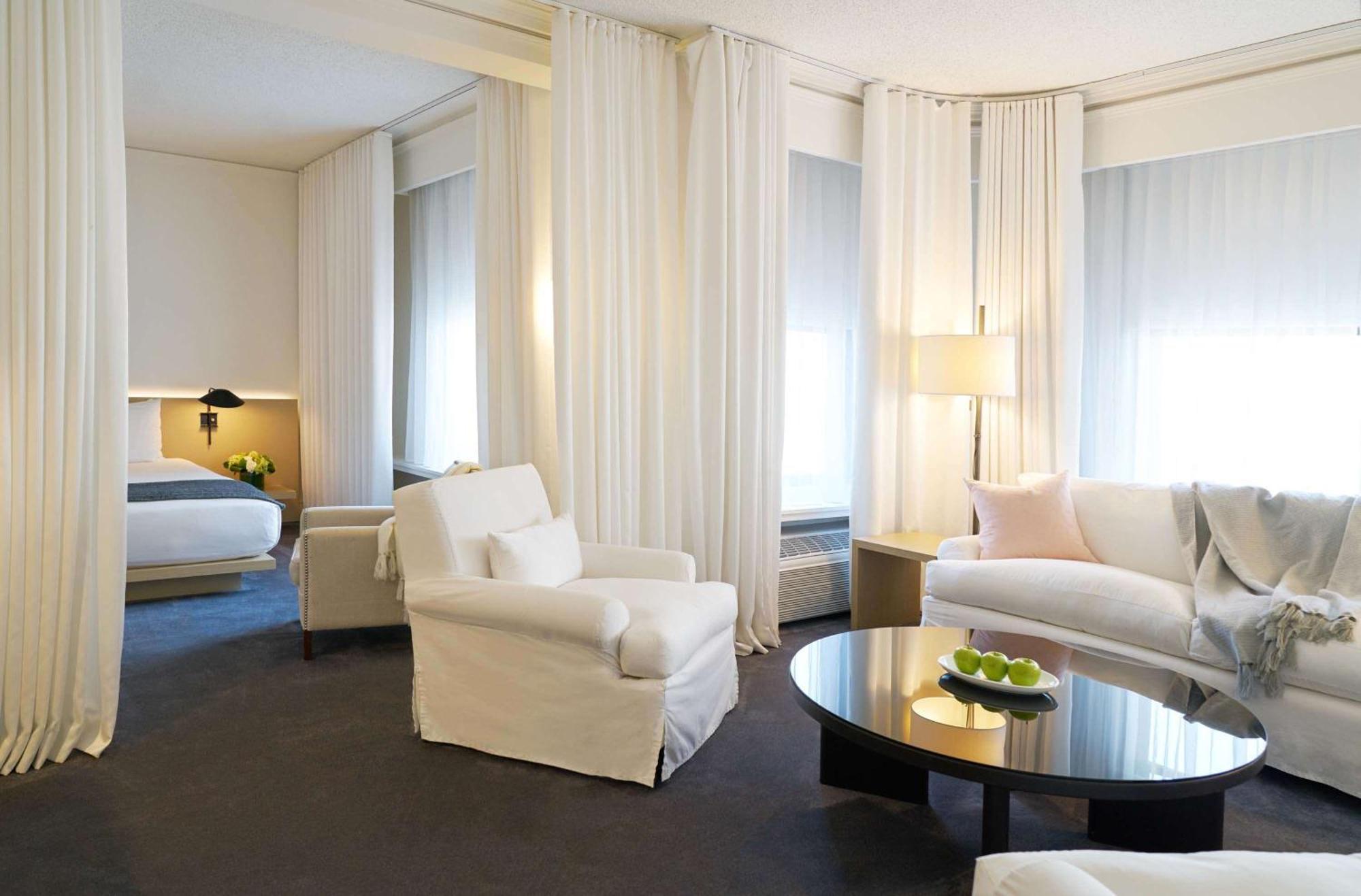 Ambassador Chicago, Part Of Jdv By Hyatt 4* Chicago