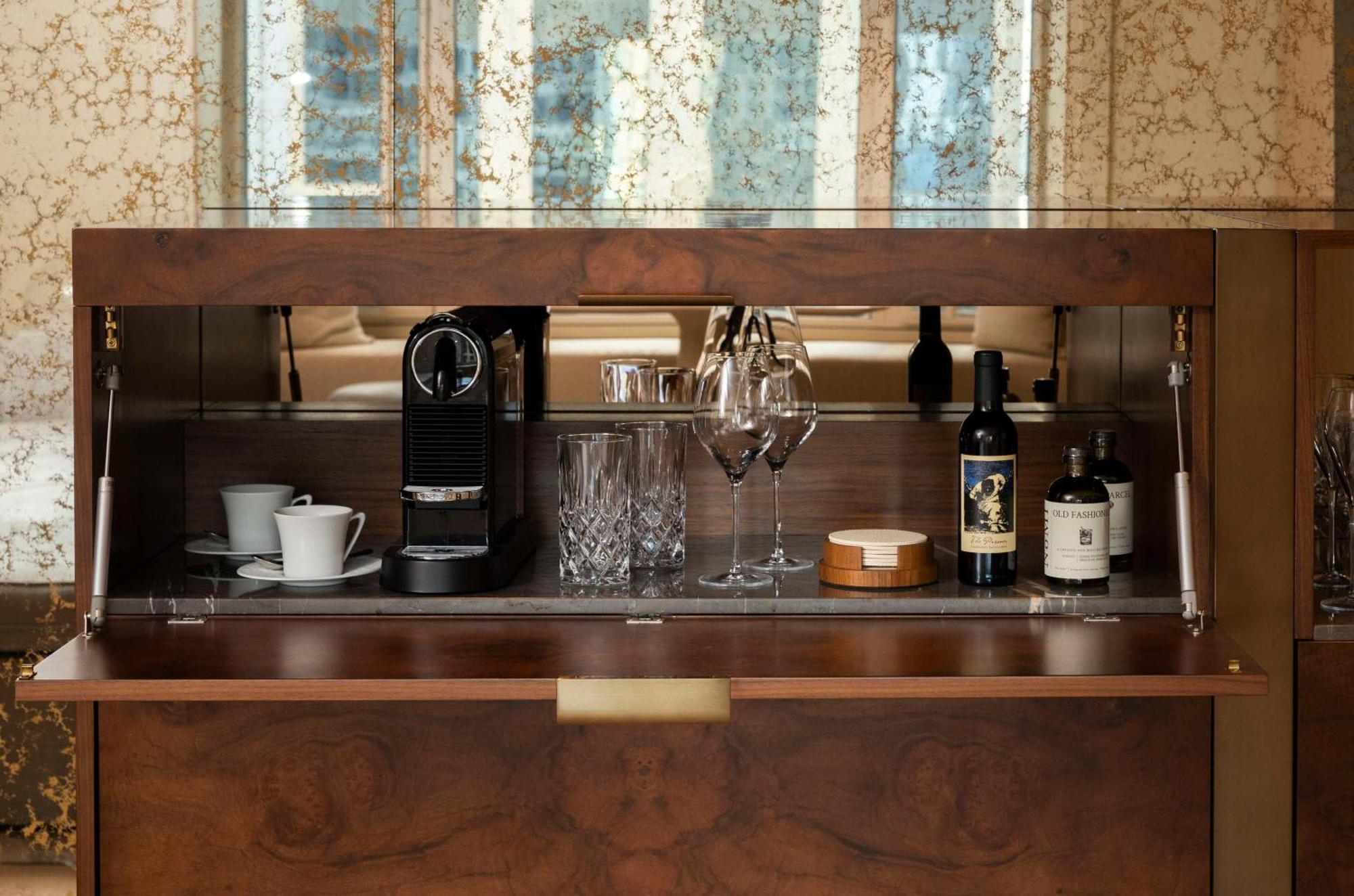 Park Hyatt Hotel 5*