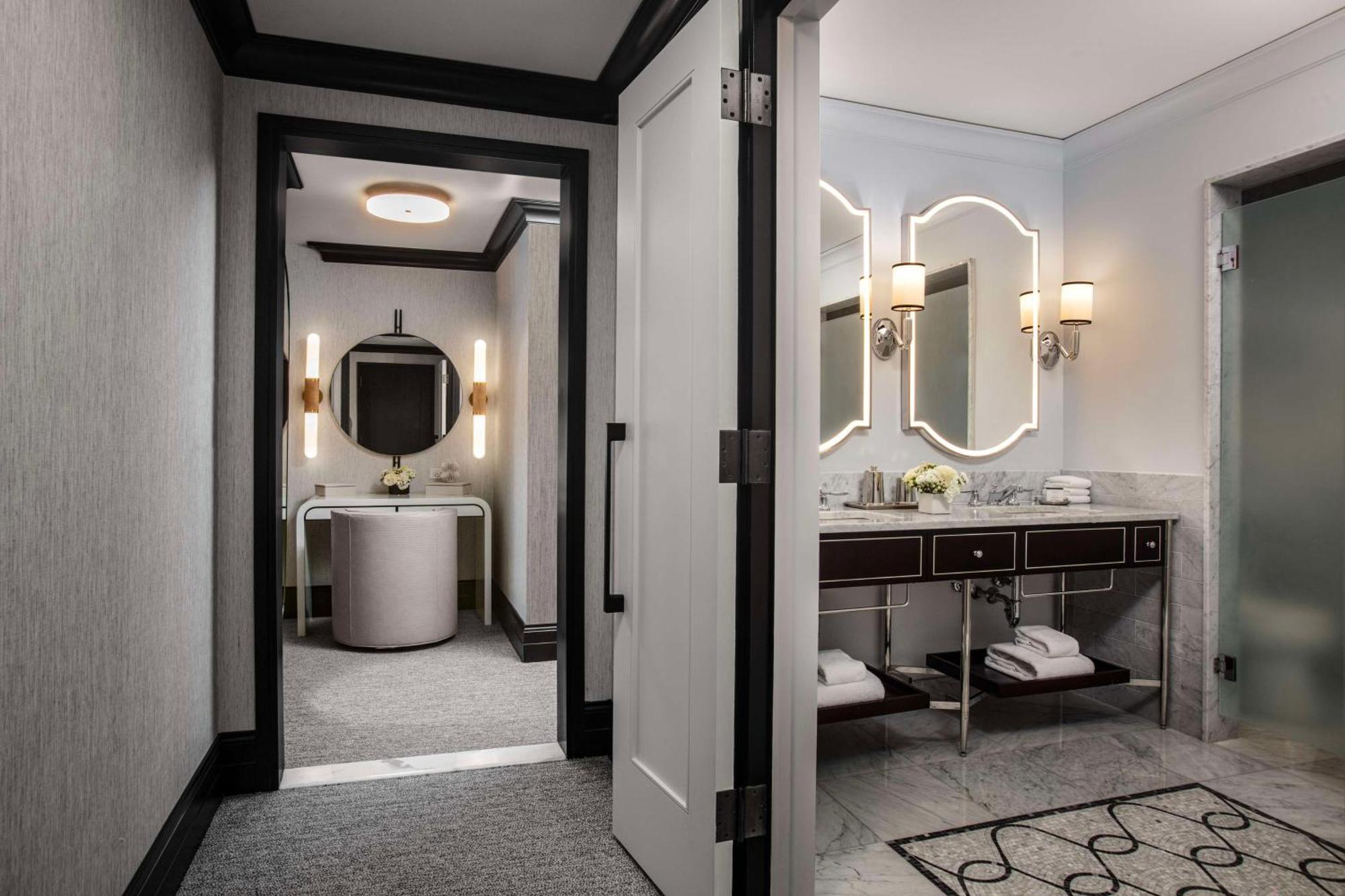 Waldorf Astoria Chicago