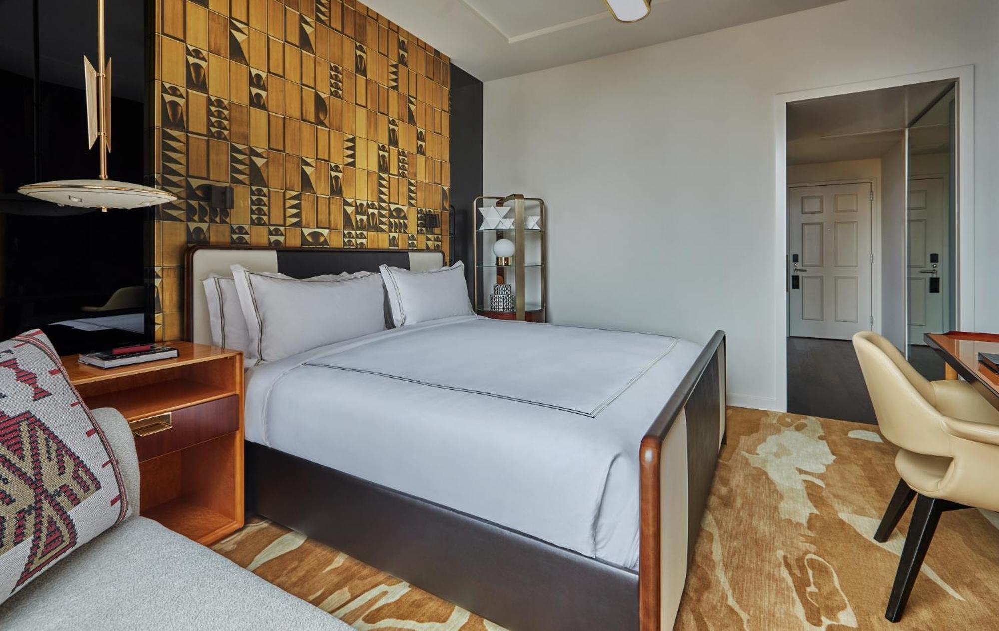 Viceroy 5* Chicago
