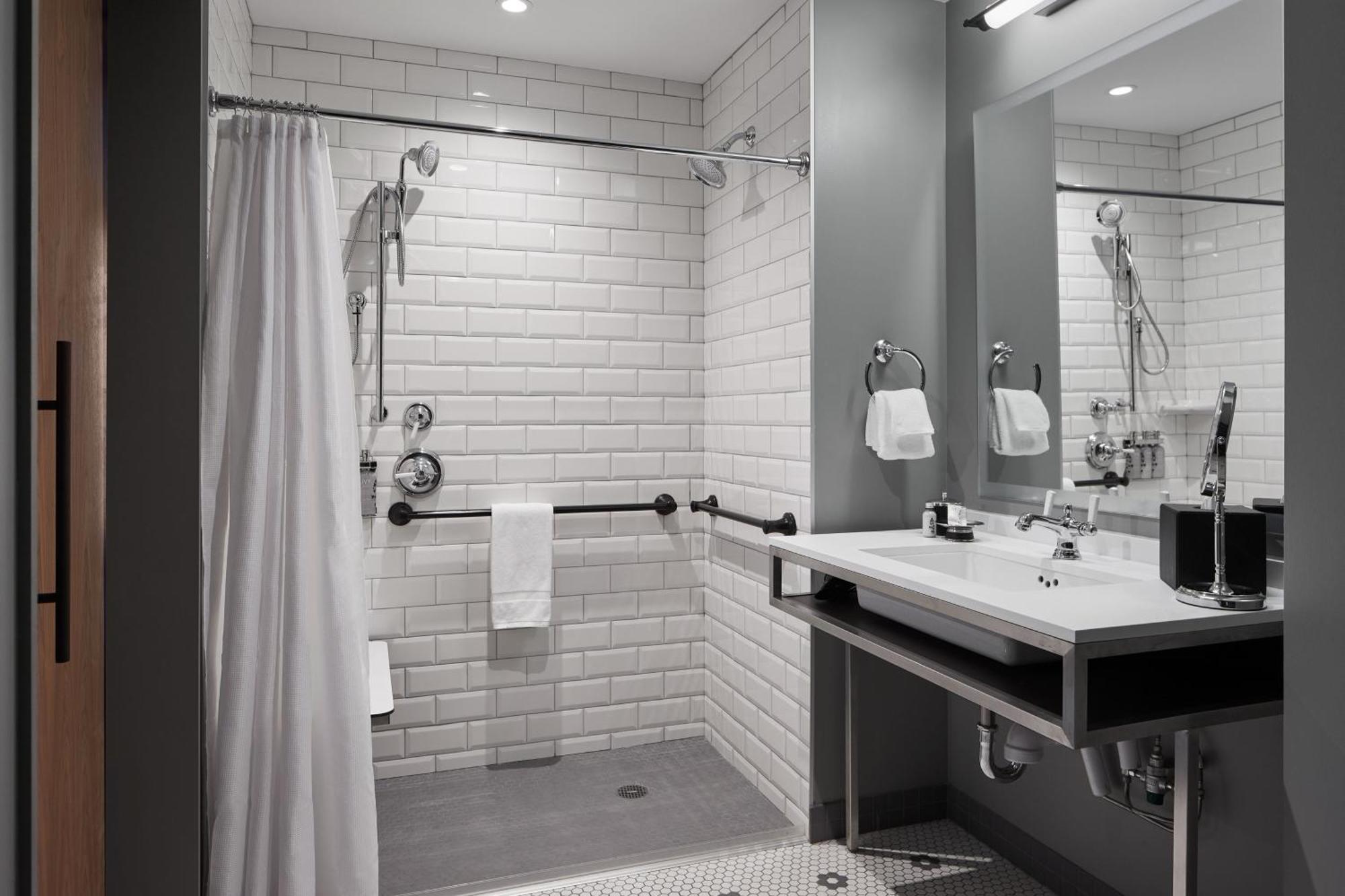 Hotel Zachary, Chicago, A Tribute Portfolio