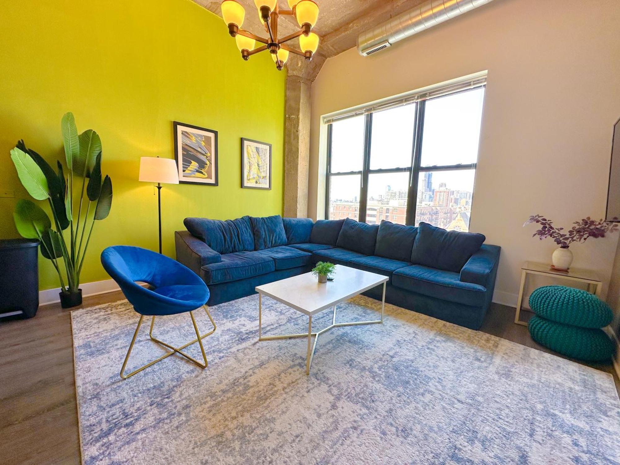 Apartment Luxury Cozy 2br With Optional Parking And Gym Access Near Mccormick Place, Lakefront And Soldier Field