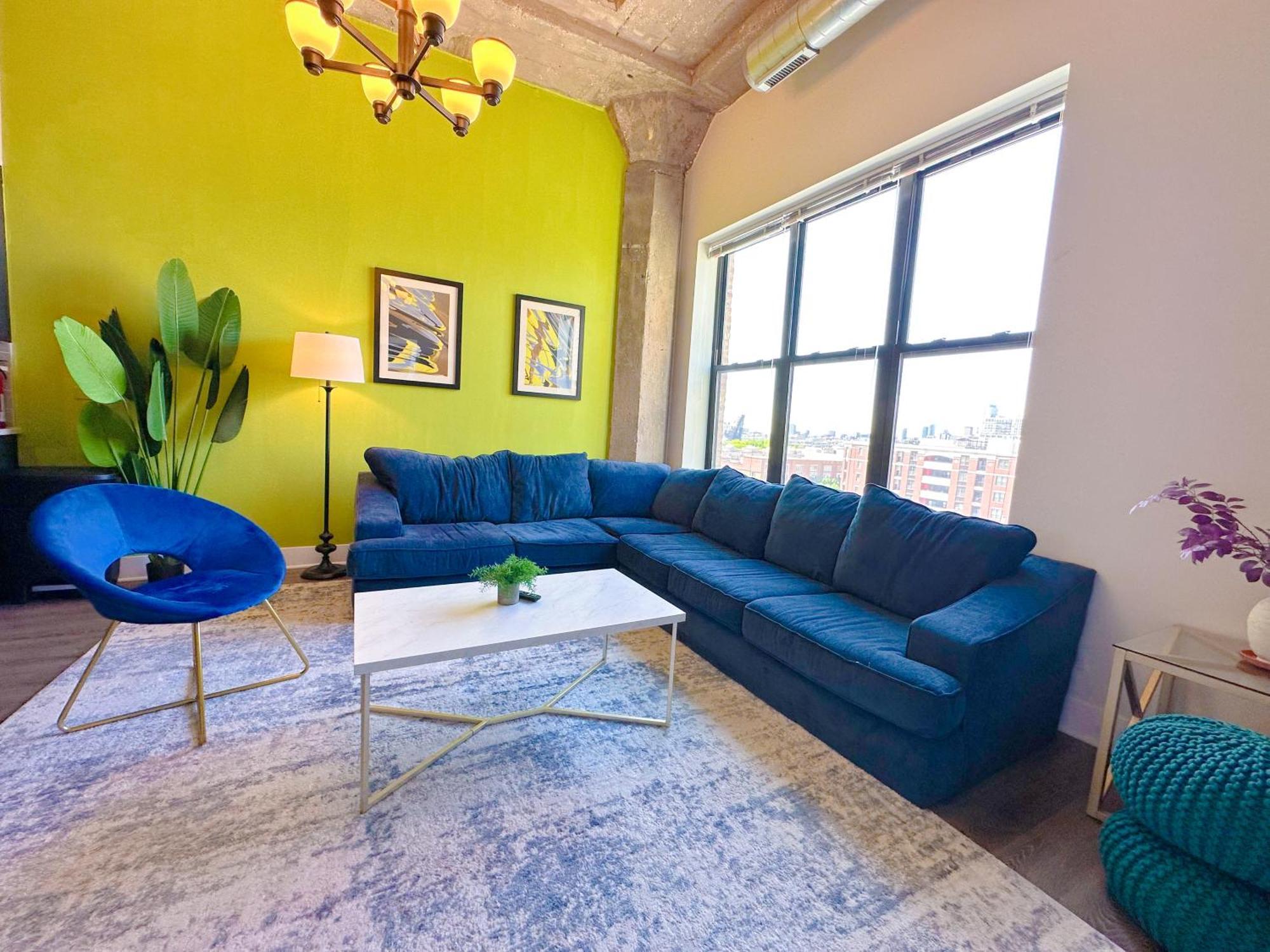 Luxury Cozy 2br With Optional Parking And Gym Access Near Mccormick Place, Lakefront And Soldier Field Apartment Chicago
