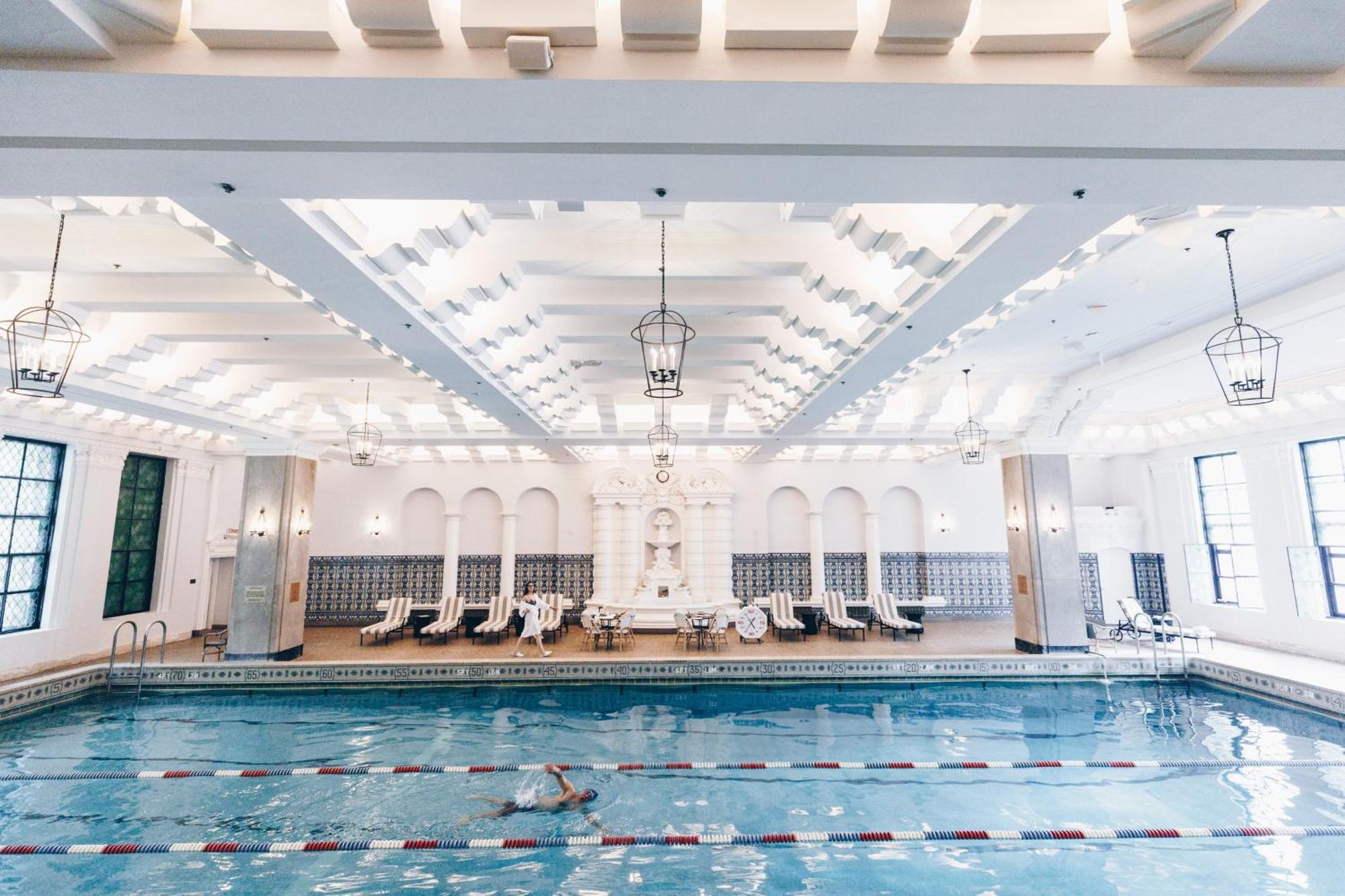 Intercontinental Magnificent Mile By Ihg Hotel 4*