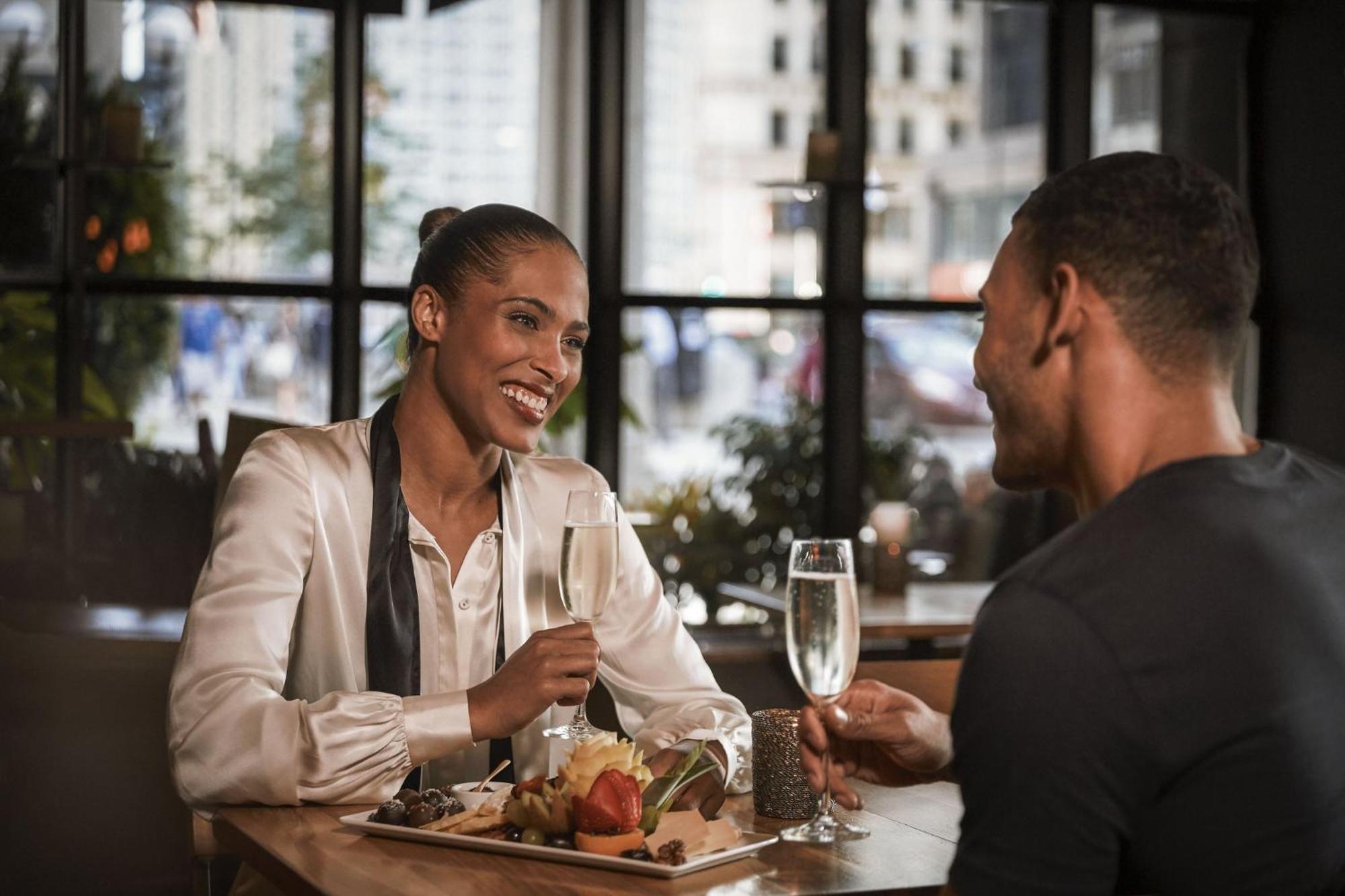 Intercontinental Magnificent Mile By Ihg Chicago