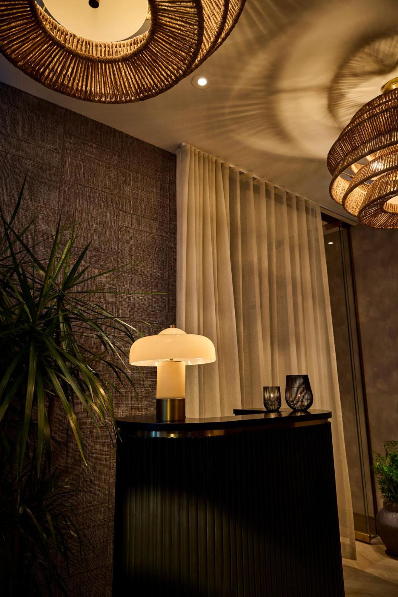 Viceroy 5* Chicago