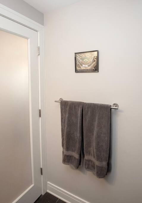 Apartamento Deluxe Duplex In Roscoe-wrigley With Free Parking *