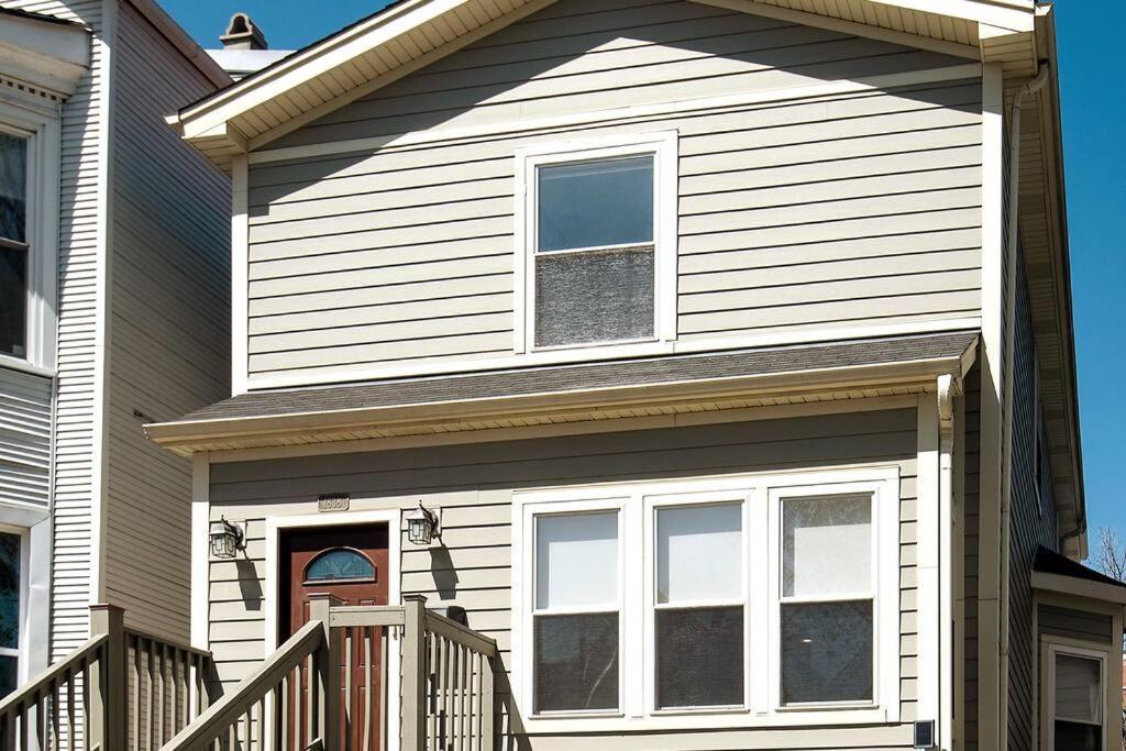 Deluxe Duplex In Roscoe-wrigley With Free Parking Apartamento Chicago