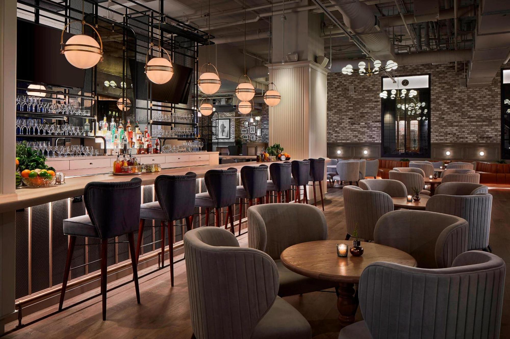 Zachary, Chicago, A Tribute Portfolio Hotel