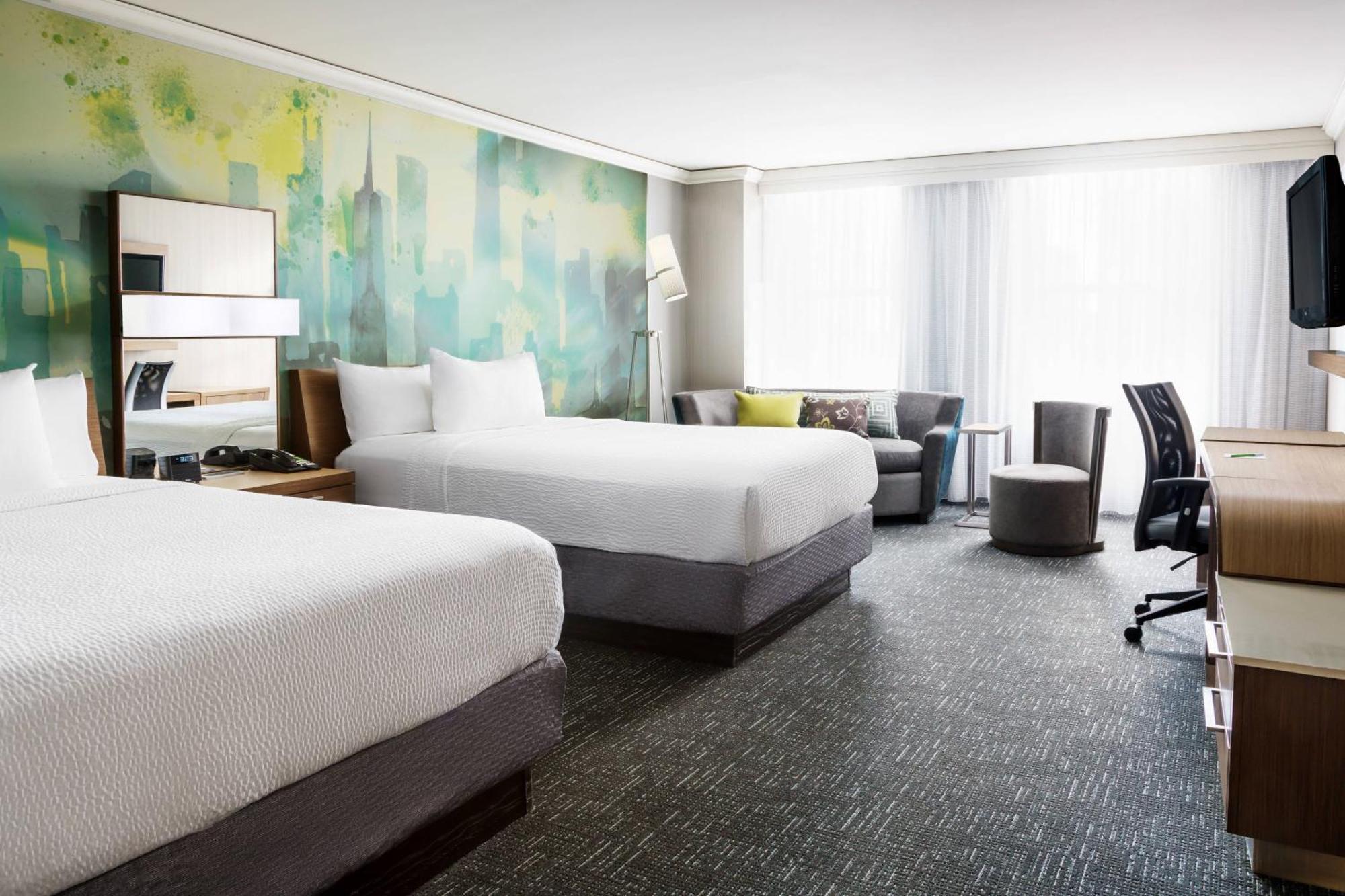 Courtyard Downtown/magnificent Mile