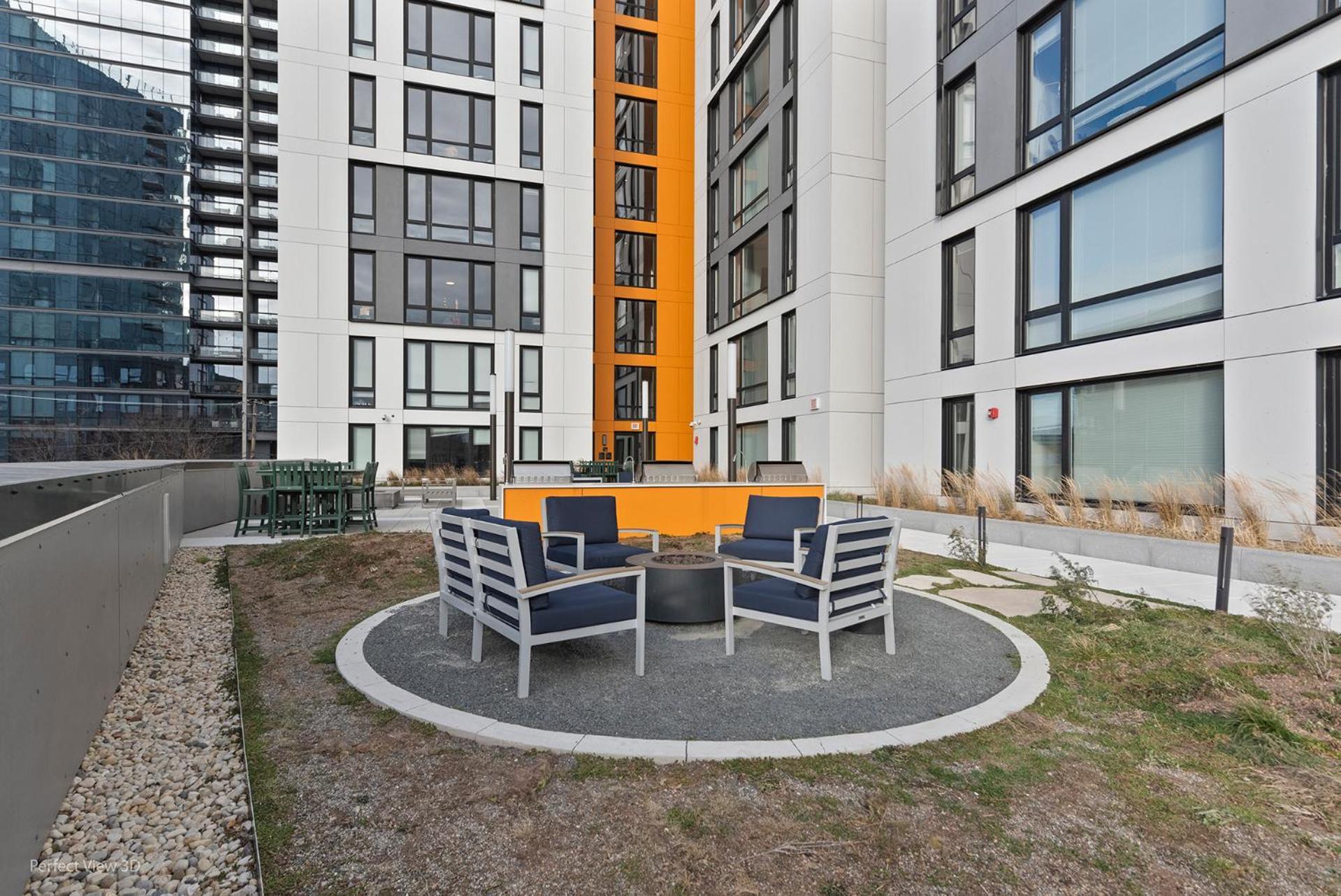 Apartment Living Grand 4 Bedroom By Lincoln Park Chicago