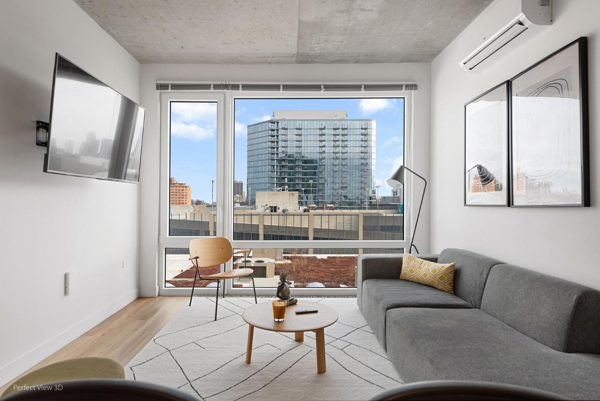 Apartment Living Grand 4 Bedroom By Lincoln Park *