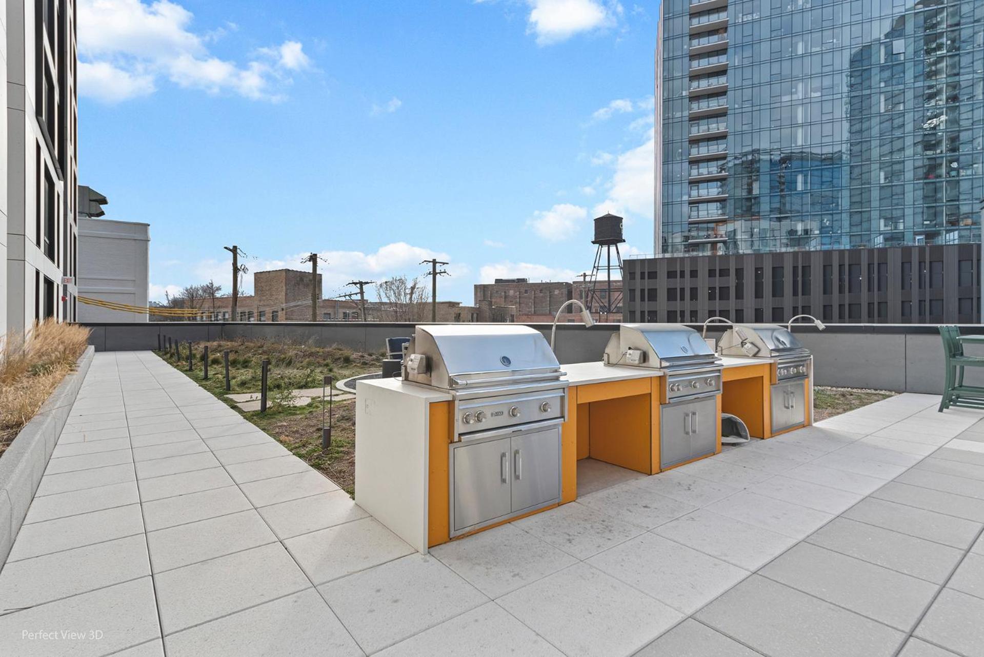 Living Grand 4 Bedroom By Lincoln Park Apartment *