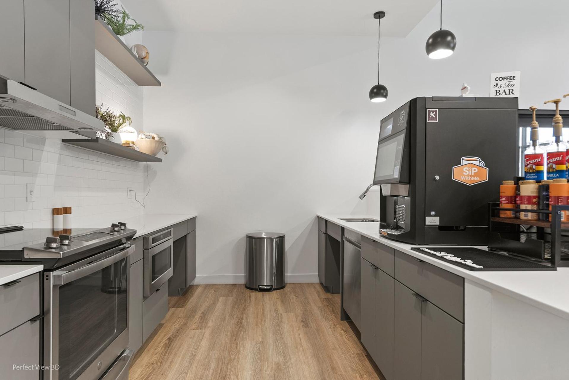 Living Grand 4 Bedroom By Lincoln Park Apartment