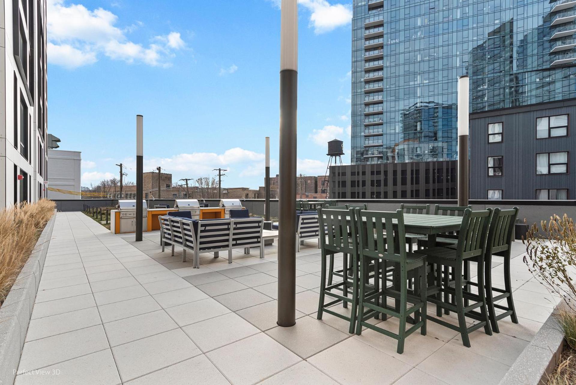 Apartment Living Grand 4 Bedroom By Lincoln Park Chicago